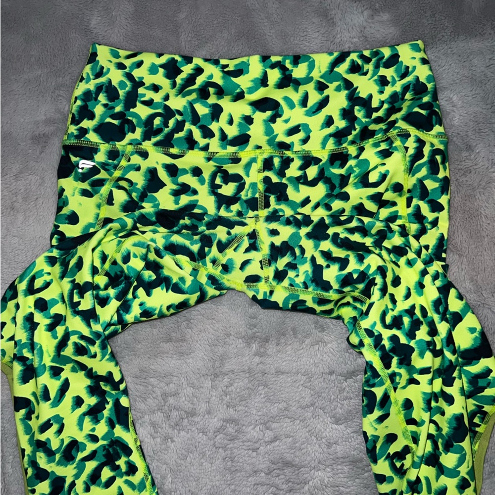 Fabletics Powerhold Leggings - Picture 3 of 4